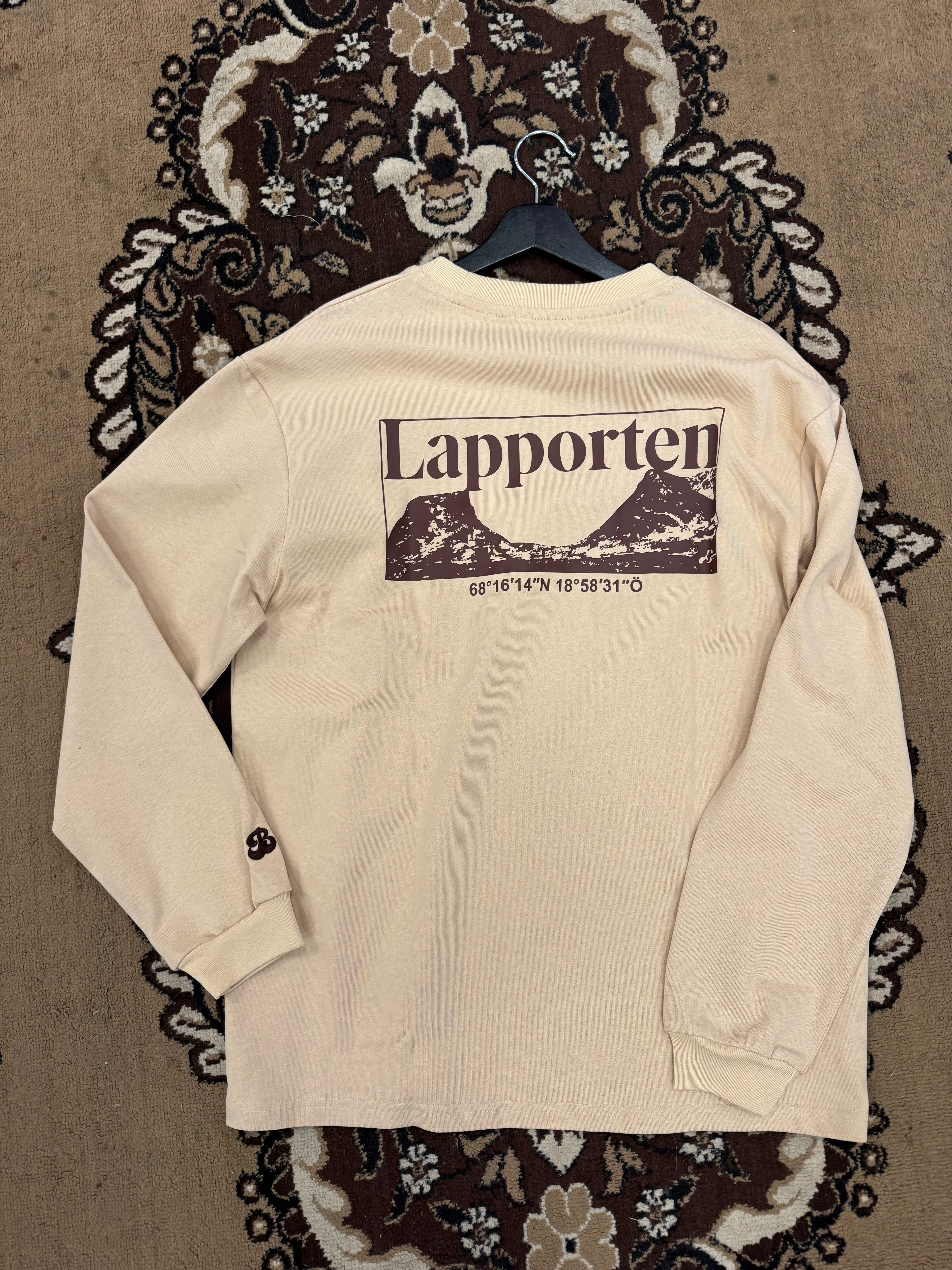 BETZY - Longsleeve Tee ”Lapporten” T-Shirt